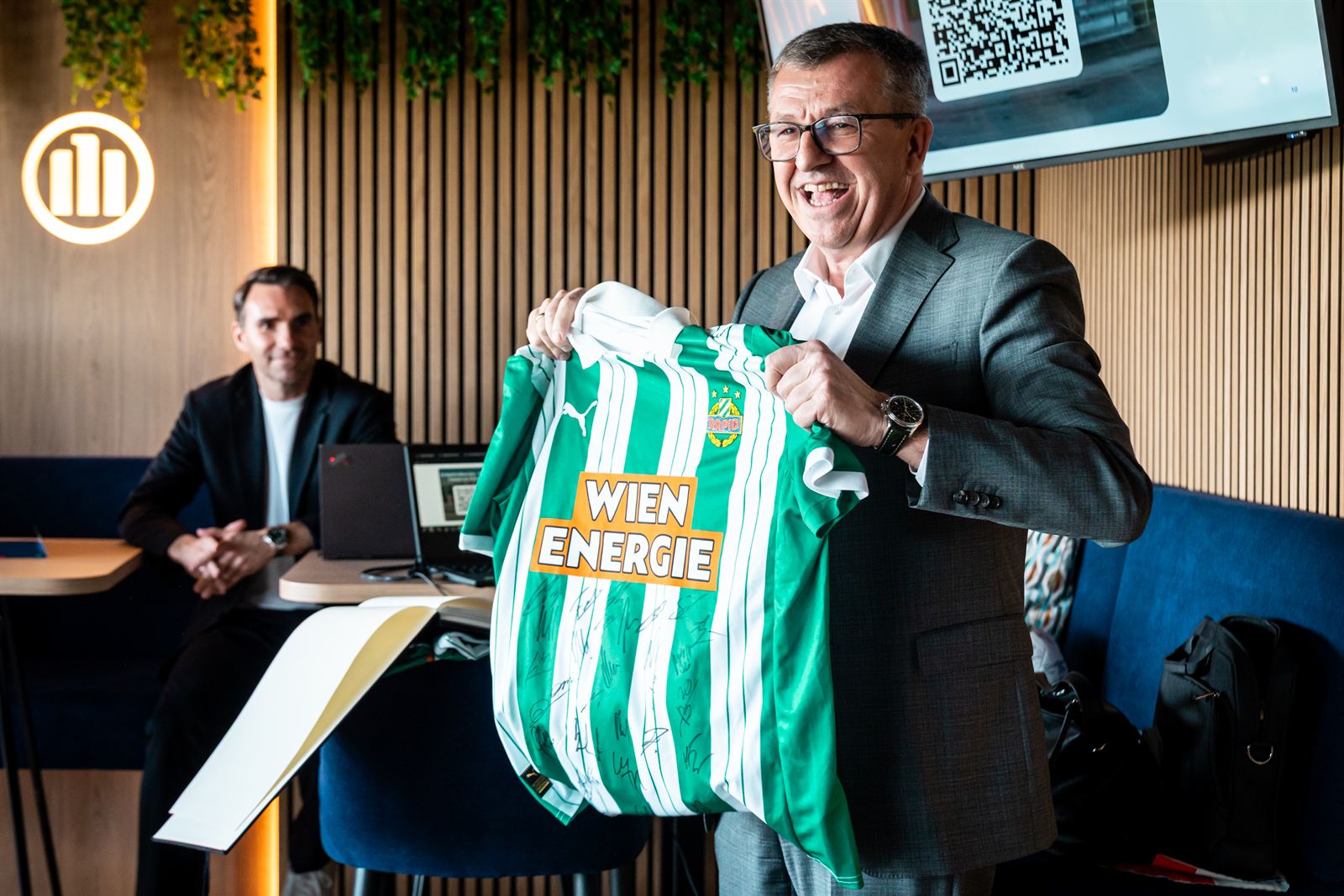 Networking-Auftakt beim Stadion-Frühstück